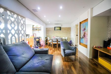 Apartamento à venda com 155m², 3 quartos e 3 vagas Apartamento à venda com 155m², 3 quartos e 3 vagasSala