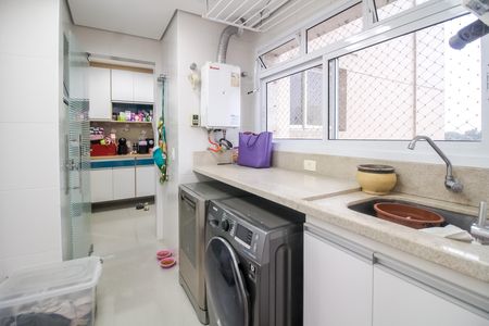 Apartamento à venda com 155m², 3 quartos e 3 vagas Apartamento à venda com 155m², 3 quartos e 3 vagasÁrea de Serviço
