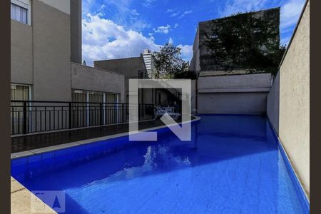Apartamento à venda com 155m², 3 quartos e 3 vagas Apartamento à venda com 155m², 3 quartos e 3 vagasÁrea comum - Piscina