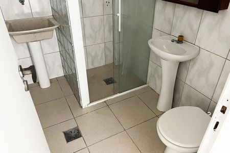 Banheiro de apartamento para alugar com 1 quarto, 40m² em Embaré, Santos