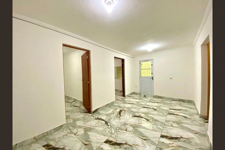 Sala de casa para alugar com 3 quartos, 75m² em Jardim Palmira, Guarulhos