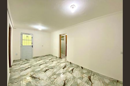 Sala de casa para alugar com 3 quartos, 75m² em Jardim Palmira, Guarulhos