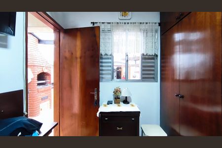 Casa à venda com 220m², 5 quartos e 2 vagas Casa à venda com 220m², 5 quartos e 2 vagasQuarto da Edícula