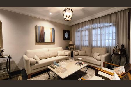 Sala de casa à venda com 5 quartos, 220m² em Cambuci, São Paulo