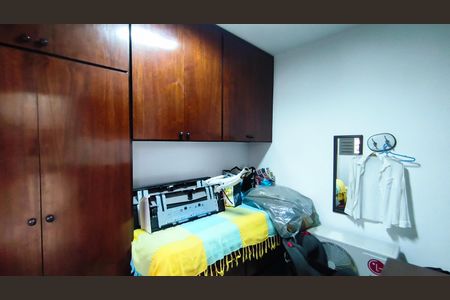 Casa à venda com 220m², 5 quartos e 2 vagas Casa à venda com 220m², 5 quartos e 2 vagasQuarto da Edícula