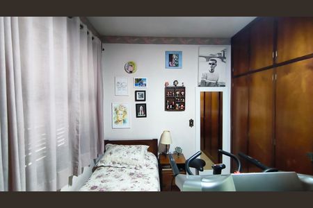 Casa à venda com 220m², 5 quartos e 2 vagas Casa à venda com 220m², 5 quartos e 2 vagasSuíte 2