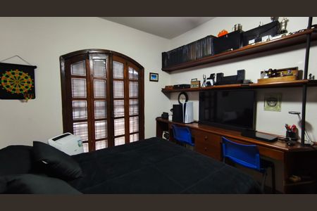 Casa à venda com 220m², 5 quartos e 2 vagas Casa à venda com 220m², 5 quartos e 2 vagasSuíte 1