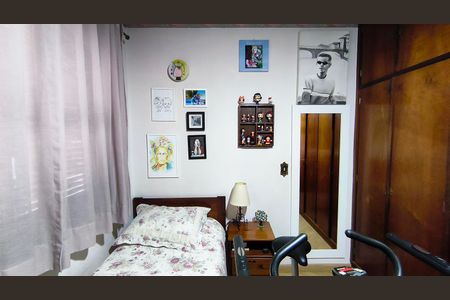 Casa à venda com 220m², 5 quartos e 2 vagas Casa à venda com 220m², 5 quartos e 2 vagasSuíte 2