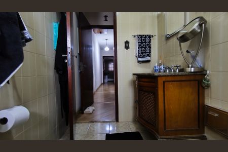 Casa à venda com 220m², 5 quartos e 2 vagas Casa à venda com 220m², 5 quartos e 2 vagasBanheiro da Suíte 1
