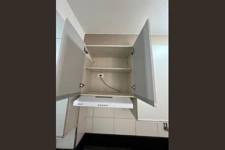 Cozinha de apartamento para alugar com 2 quartos, 50m² em Jardim Barro Branco, Cotia