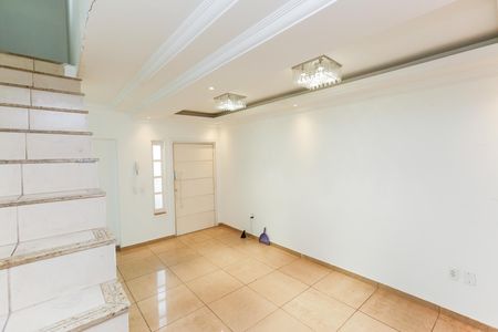 Casa para alugar com 275m², 2 quartos e 3 vagas Casa para alugar com 275m², 2 quartos e 3 vagasSala