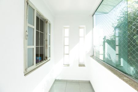 Casa para alugar com 275m², 2 quartos e 3 vagas Casa para alugar com 275m², 2 quartos e 3 vagasvaranda cozinha 2