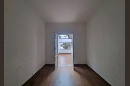 Casa para alugar com 275m², 3 quartos e 3 vagas