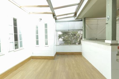 Casa para alugar com 275m², 2 quartos e 3 vagas Casa para alugar com 275m², 2 quartos e 3 vagasCopa