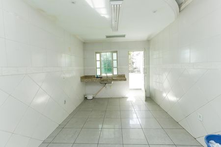 Casa para alugar com 275m², 2 quartos e 3 vagas Casa para alugar com 275m², 2 quartos e 3 vagascozinha 2