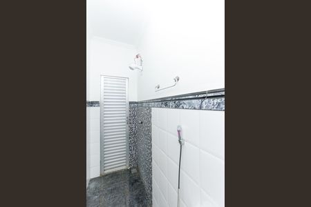 Casa para alugar com 275m², 2 quartos e 3 vagas Casa para alugar com 275m², 2 quartos e 3 vagasBanheiro suite