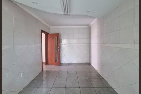 Casa para alugar com 275m², 3 quartos e 3 vagas
