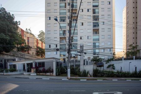 Apartamento para alugar com 69m², 2 quartos e 2 vagasFachada e portaria