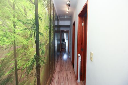 Casa para alugar com 160m², 3 quartos e 3 vagasCorredor