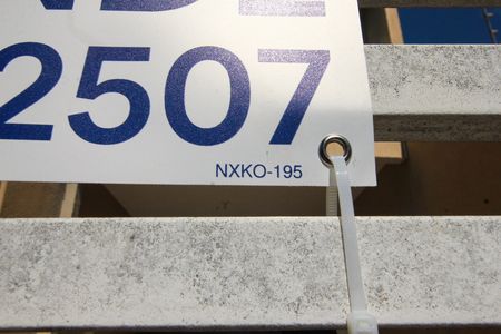 Casa para alugar com 160m², 3 quartos e 3 vagasPlaca instalada em 26/05/2026 com o código NXKO-195
