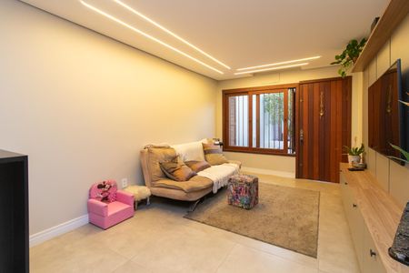 Casa à venda com 190m², 2 quartos e 3 vagas Casa à venda com 190m², 2 quartos e 3 vagasSala