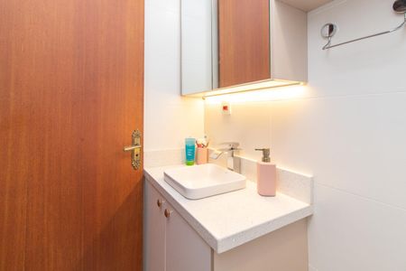 Casa à venda com 190m², 2 quartos e 3 vagas Casa à venda com 190m², 2 quartos e 3 vagasBanheiro