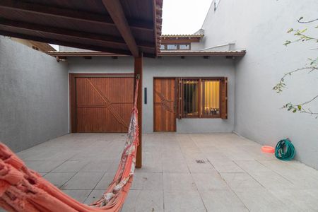 Casa à venda com 190m², 2 quartos e 3 vagas Casa à venda com 190m², 2 quartos e 3 vagasJardim