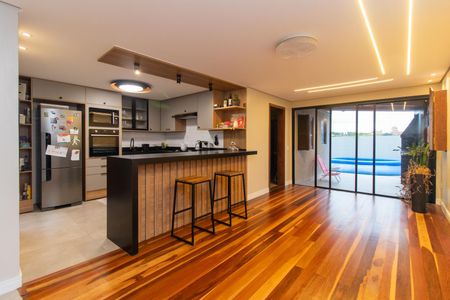 Casa à venda com 190m², 2 quartos e 3 vagas Casa à venda com 190m², 2 quartos e 3 vagasCozinha