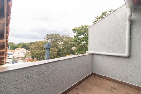 Casa à venda com 190m², 2 quartos e 3 vagas Casa à venda com 190m², 2 quartos e 3 vagasVaranda do Quarto 2