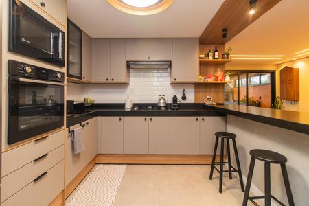 Casa à venda com 190m², 2 quartos e 3 vagas Casa à venda com 190m², 2 quartos e 3 vagasCozinha