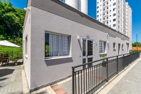 Apartamento para alugar com 39m², 2 quartos e sem vaga Apartamento para alugar com 39m², 2 quartos e sem vagaÁrea comum - Salão de festas