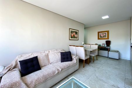 Apartamento à venda com 68m², 2 quartos e 2 vagas Apartamento à venda com 68m², 2 quartos e 2 vagasSala
