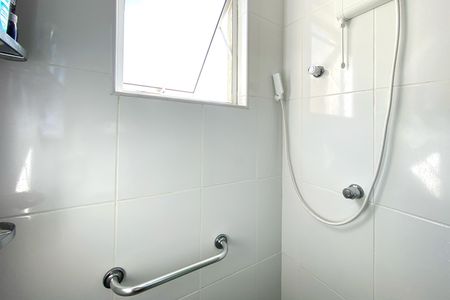 Apartamento à venda com 68m², 2 quartos e 2 vagas Apartamento à venda com 68m², 2 quartos e 2 vagasBanheiro da Suíte