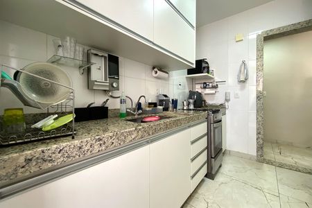 Apartamento à venda com 68m², 2 quartos e 2 vagas Apartamento à venda com 68m², 2 quartos e 2 vagasCozinha