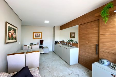 Sala de apartamento à venda com 2 quartos, 68m² em Carlos Prates, Belo Horizonte