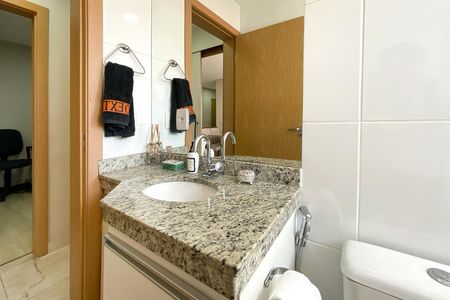 Apartamento à venda com 68m², 2 quartos e 2 vagas Apartamento à venda com 68m², 2 quartos e 2 vagasBanheiro