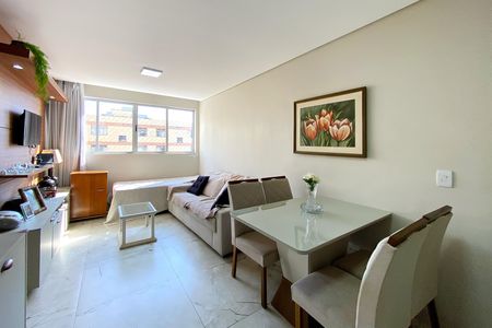 Sala de apartamento à venda com 2 quartos, 68m² em Carlos Prates, Belo Horizonte