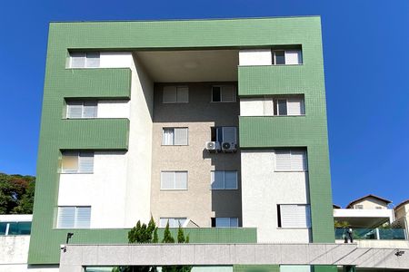 Apartamento à venda com 68m², 2 quartos e 2 vagas Apartamento à venda com 68m², 2 quartos e 2 vagasFachada