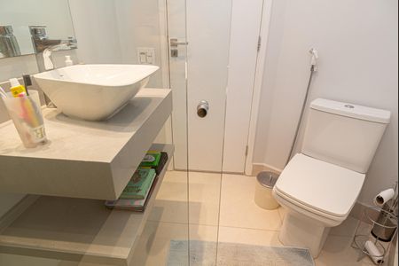 Apartamento à venda com 60m², 2 quartos e 1 vagaBanheiro 2