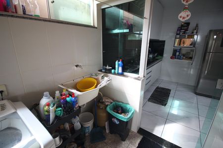 Casa à venda com 360m², 3 quartos e 2 vagasÁrea de Serviço