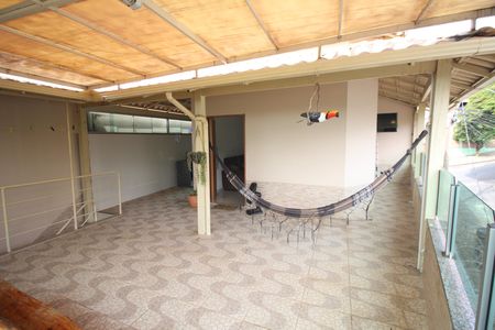 Casa à venda com 360m², 3 quartos e 2 vagasÁrea gourmet