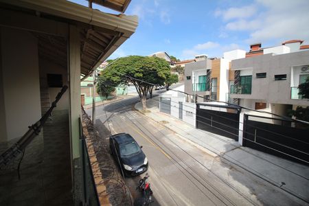 Casa à venda com 360m², 3 quartos e 2 vagasVista