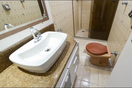 Apartamento para alugar com 80m², 3 quartos e 1 vagaBanheiro 