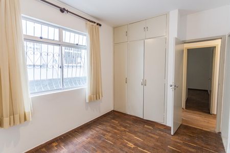 Apartamento à venda com 132m², 3 quartos e 3 vagas Apartamento à venda com 132m², 3 quartos e 3 vagasSuíte