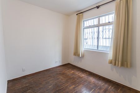 Apartamento à venda com 132m², 3 quartos e 3 vagas Apartamento à venda com 132m², 3 quartos e 3 vagasSuíte