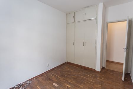 Apartamento à venda com 132m², 3 quartos e 3 vagas Apartamento à venda com 132m², 3 quartos e 3 vagasQuarto 3