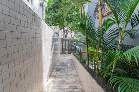 Apartamento à venda com 132m², 3 quartos e 3 vagas Apartamento à venda com 132m², 3 quartos e 3 vagasHall de entrada