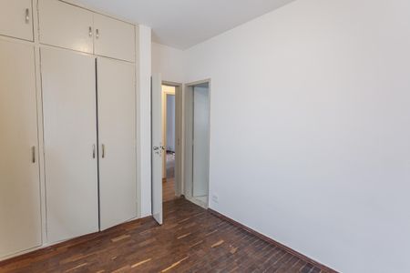 Apartamento à venda com 132m², 3 quartos e 3 vagas Apartamento à venda com 132m², 3 quartos e 3 vagasSuíte
