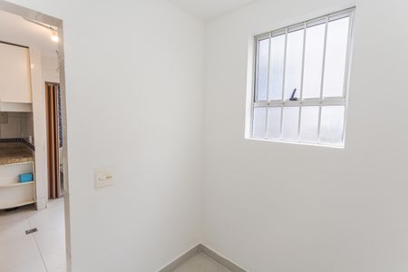 Apartamento à venda com 132m², 3 quartos e 3 vagas Apartamento à venda com 132m², 3 quartos e 3 vagasQuarto de Serviço