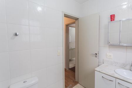 Apartamento à venda com 132m², 3 quartos e 3 vagas Apartamento à venda com 132m², 3 quartos e 3 vagasBanheiro Social